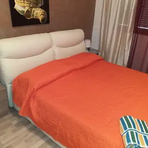 Bed And Fly Near Airport Fontanarossa Gratis Navetta Aeroportuale Bed & Breakfast Aeroporto di Catania Fontana Rossa